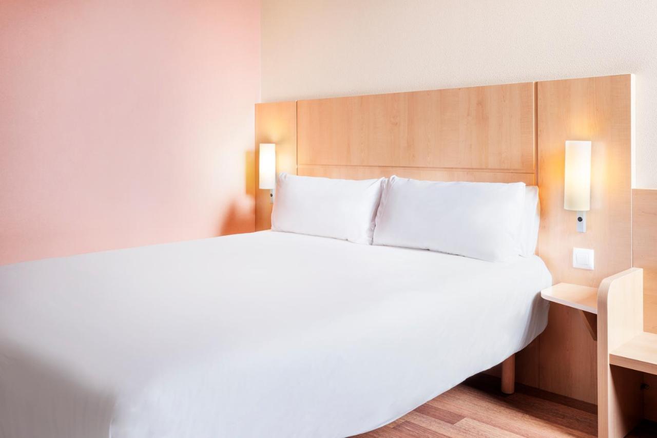Barcelona Hotel 2*